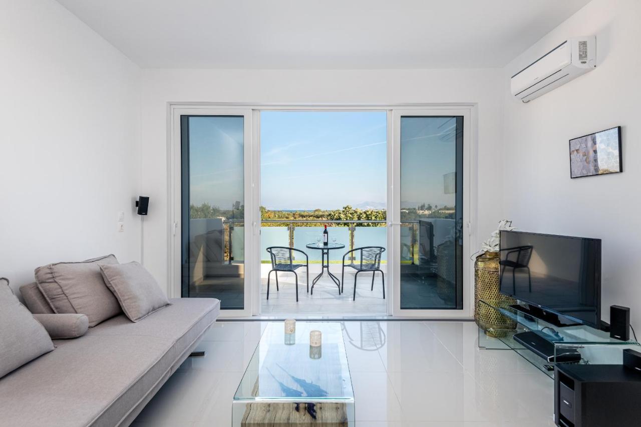 Asteria Pearl Villa 2 With Rooftop Jacuzzi Tigaki Exterior foto