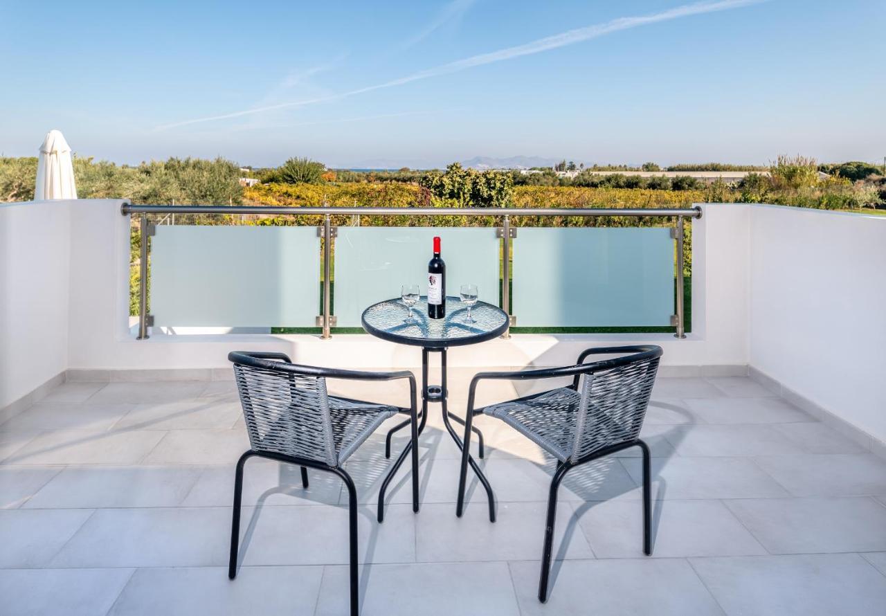 Asteria Pearl Villa 2 With Rooftop Jacuzzi Tigaki Exterior foto