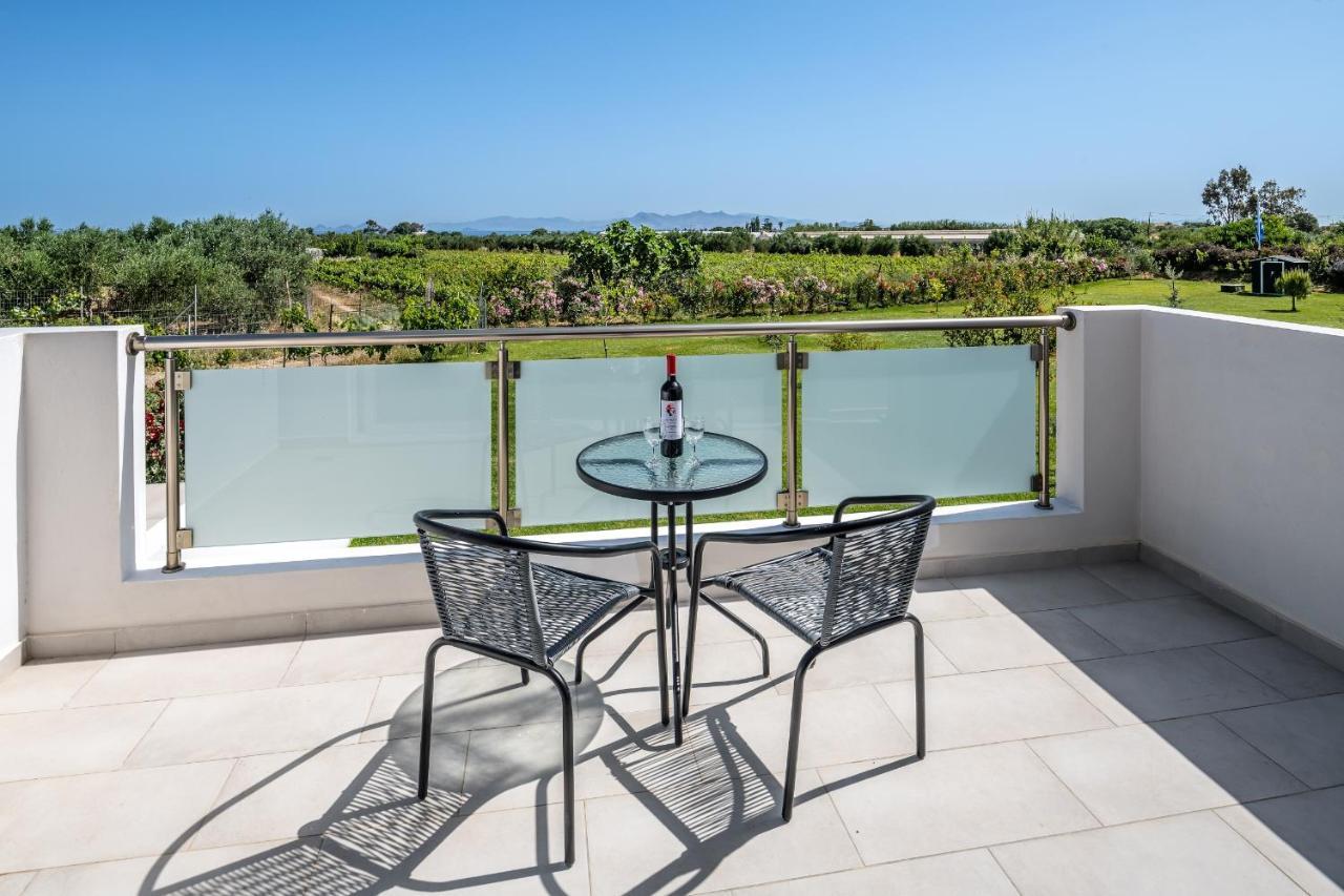 Asteria Pearl Villa 2 With Rooftop Jacuzzi Tigaki Exterior foto