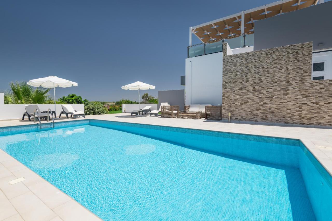 Asteria Pearl Villa 2 With Rooftop Jacuzzi Tigaki Exterior foto